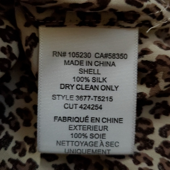 Joie Feyana Animal Print 100% Silk Short Sleeve Blouse Size Small - Picture 3 of 6